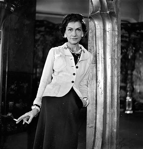 chanel collegamento con la bella epoque un discorso|Coco Chanel durante gli anni della Belle Epoque .